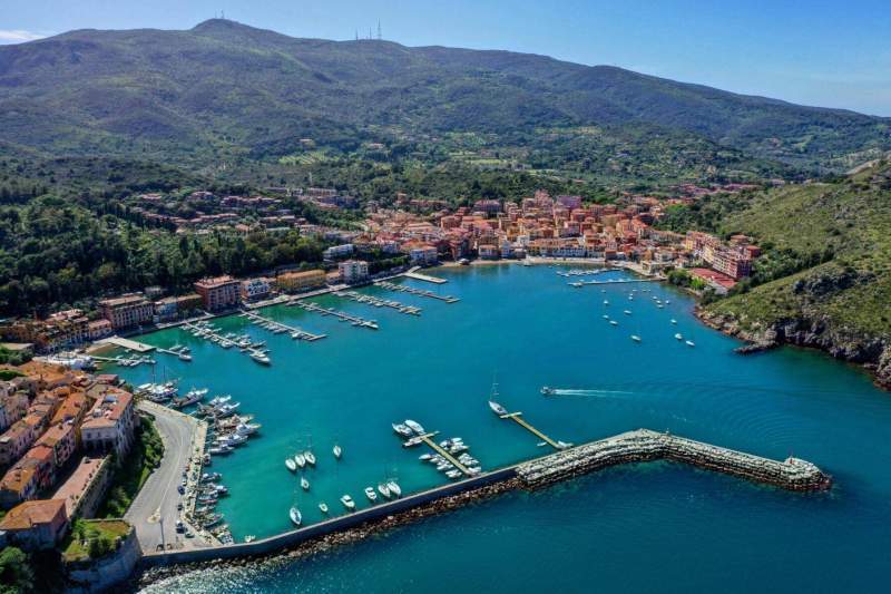 Cosa vedere a Porto Ercole: i luoghi imperdibili del borgo sul Monte Argentario