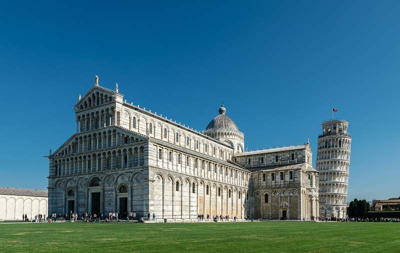 Piazza dei Miracoli: storia, simboli e capolavori UNESCO