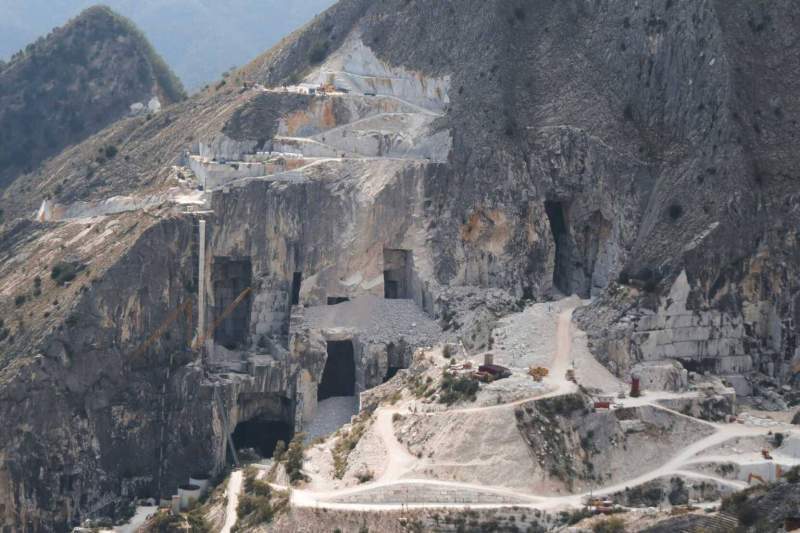 Itinerario nelle Cave di Carrara: alla scoperta dell’oro bianco delle Alpi Apuane