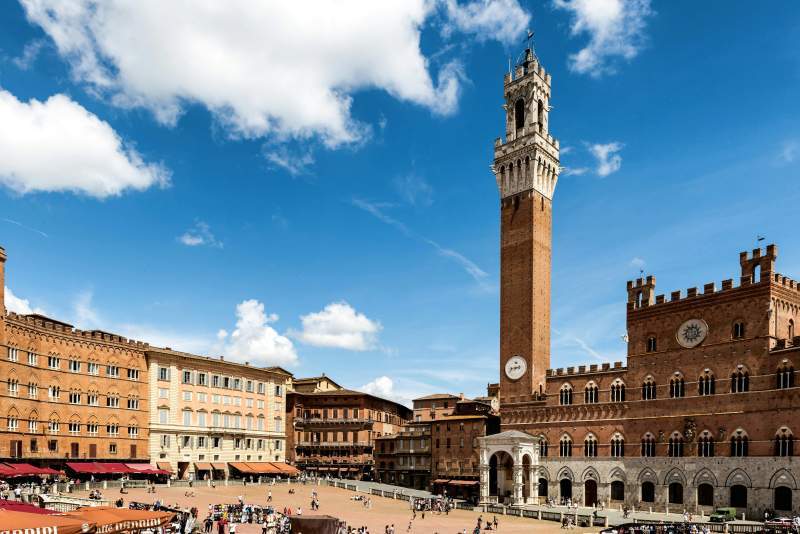 Piazza del Campo: storia, curiosità e perché è unica al mondo